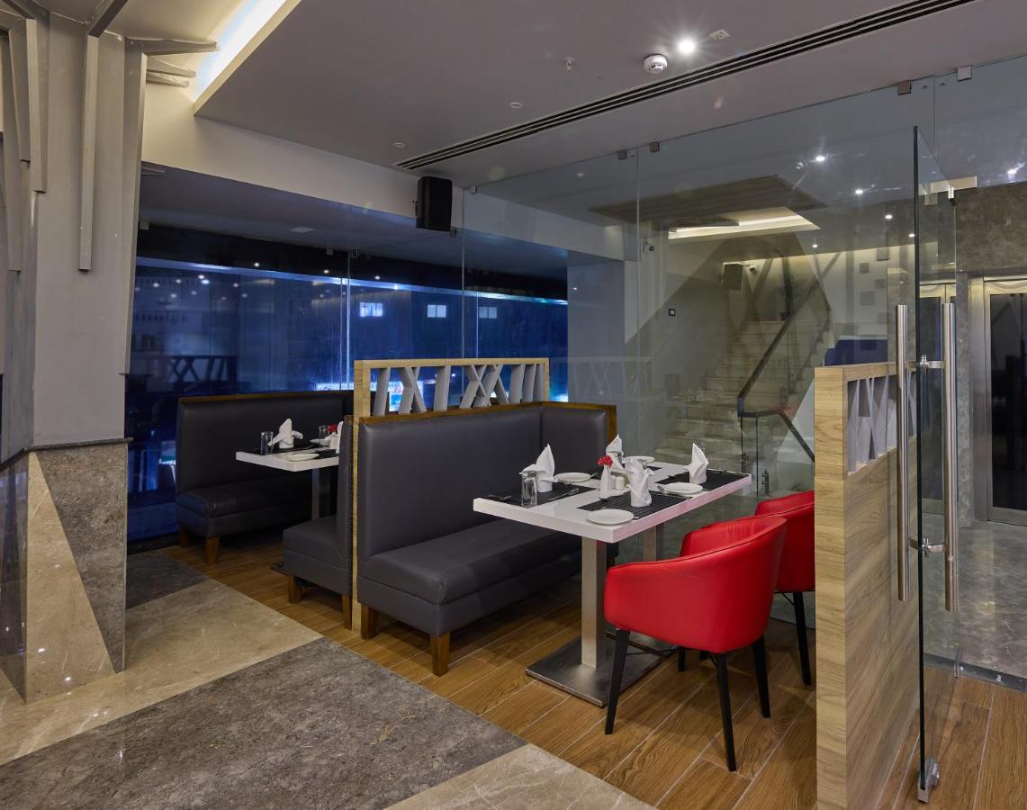 Grand Continent Hosur A Sarovar Portico Affiliate Hotel ภายนอก รูปภาพ